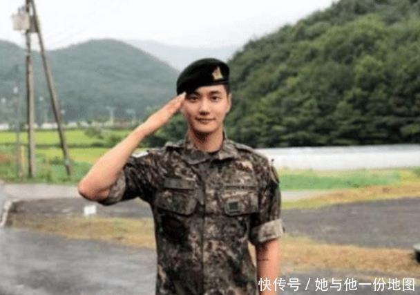  节目|当年下跪遗憾离开中国的小五，拿走汪涵的银行卡后，现状如何了？