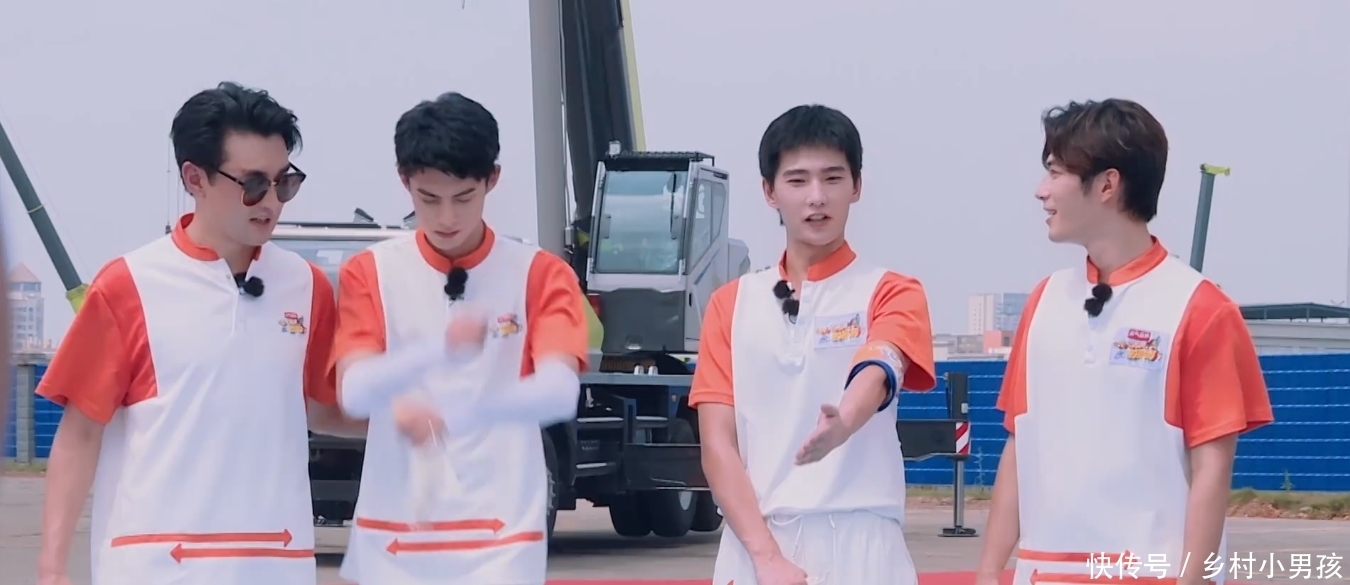 队友|元气满满的哥哥:杨洋带领队友又被虐,他到底适不适合当队长?