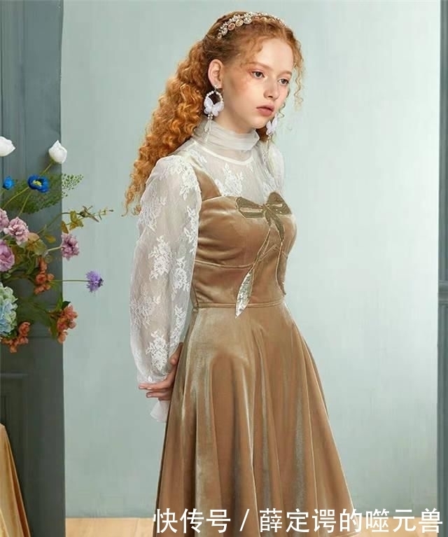 时髦|夏季的“丝绒裙”有多美？不同裙长、不同版型，这么搭时髦又高级