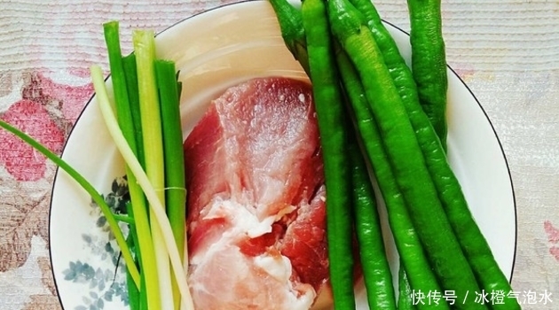  小炒|节约懒人的食物，教你如何做青椒小炒肉，经常吃它不发胖！