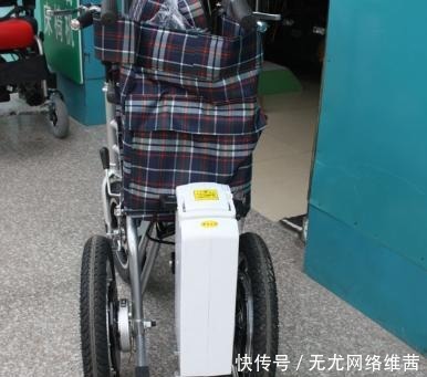  热心帮|11岁男童推89岁老人过马路意外摔跤，被索赔17万