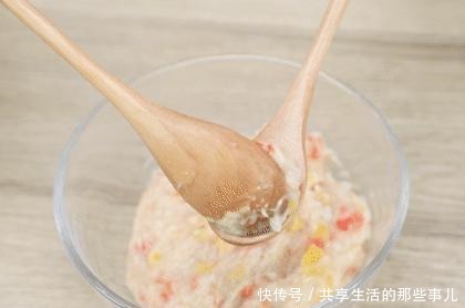 黄椒|惊了,丸子还能这么吃,鲜香软嫩,3分钟就能学会