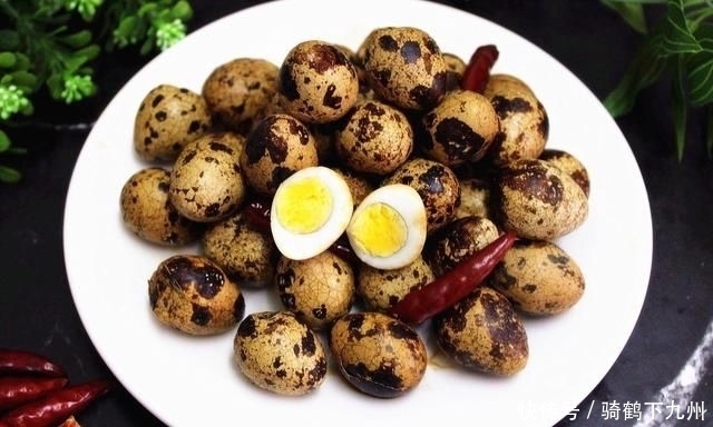 好吃|做了十年秘制鹌鹑蛋的阿姨,教我做鹌鹑蛋的方法,鹌鹑蛋入味好吃