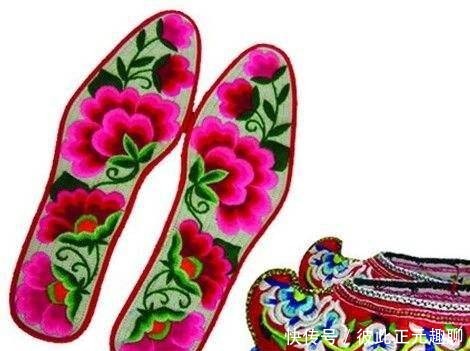 鞋垫|去彝族游玩要注意了，美女做这个动作不要接！不然后悔也没用