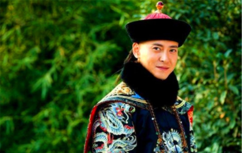  手握|多尔衮手握重权，为什么不篡位选择自己做皇帝？是因孝庄吗？