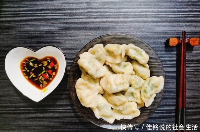 饺子|看到岳云鹏晒饺子,嘴馋在家做一锅,第一次尝试这种馅,太香了