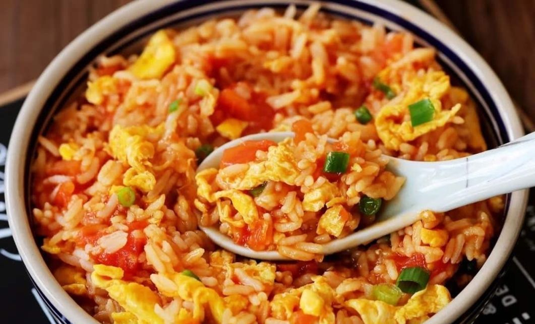 番茄|巨简单5分钟就搞定的西红柿鸡蛋饭,好吃到舔盘