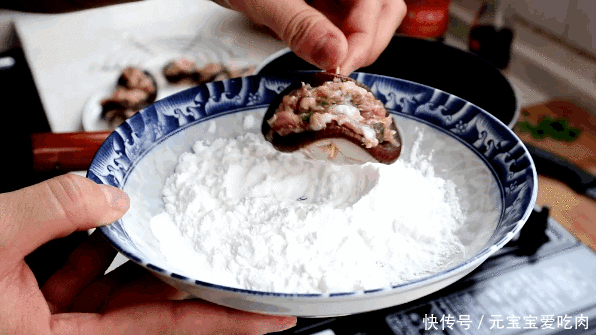 滑嫩味|到了秋天,香菇这样做才好吃,滑嫩味美赛鲍鱼,一人一盘不够吃