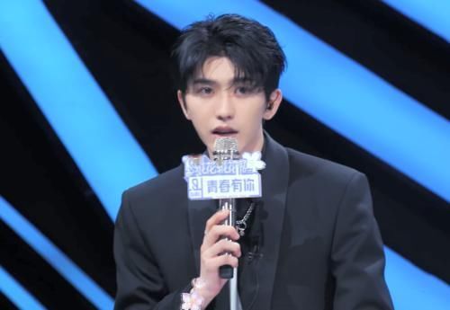 能力|蔡徐坤公布第一次排名公布时,谁注意许佳琪说了啥能力者也会紧张