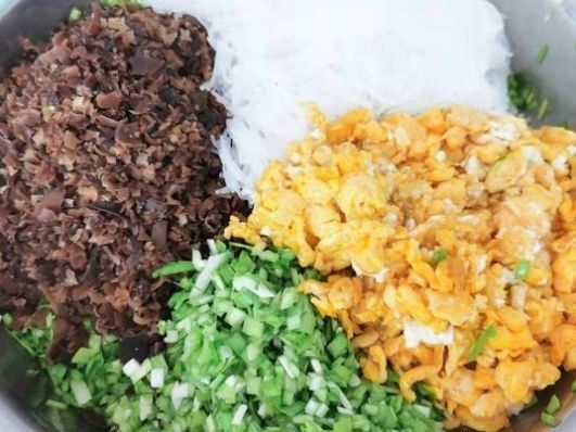 受欢迎|纯素馅饺子好吃有诀窍,调馅时加点它,又鲜又香,比肉饺子受欢迎