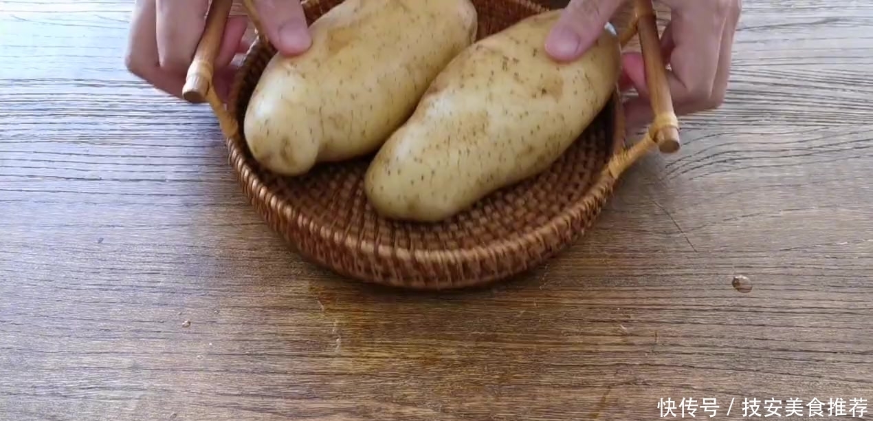  土豆|土豆这样做酥脆美味，没有任何添加剂，学会再也不用去超市买薯片