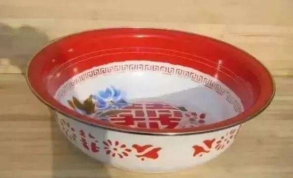 红薯|30年前冬天的老照片,看过的人都哭了,看懂的人都老了……