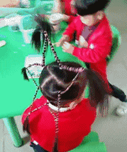  搞笑|搞笑GIF：妈妈真是有耐心！