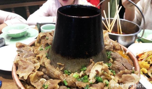 道菜|和同事吃饭，7人花了340元，结账时，服务员那位男士已经交完了