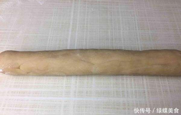 饺子|秋天包饺子就吃这个馅,比韭菜鲜,比芹菜营养,一口气能吃30个