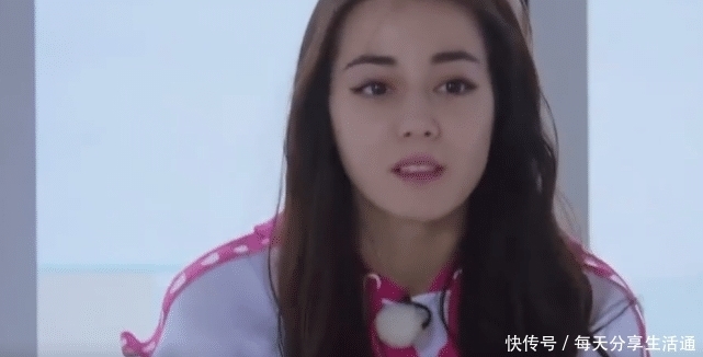 迪丽|为何迪丽热巴在《跑男》狂吃,其他节目却一口不吃?原因真扎心啊