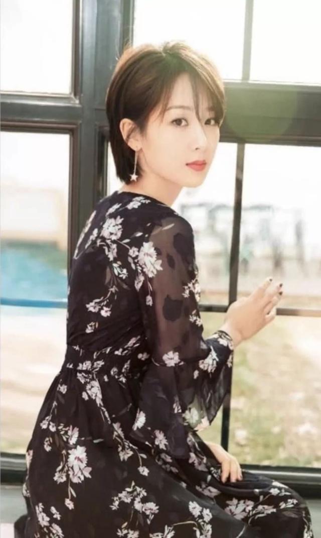 底色|碎花裙怎么挑不俗气