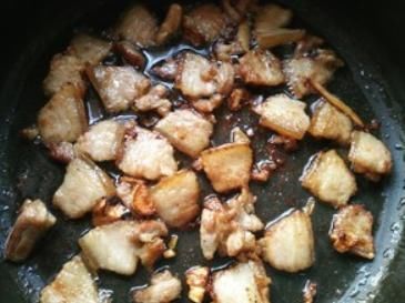  下饭|好吃不腻的杏鲍菇炒肉片，每一口香嫩爽滑，十分下饭