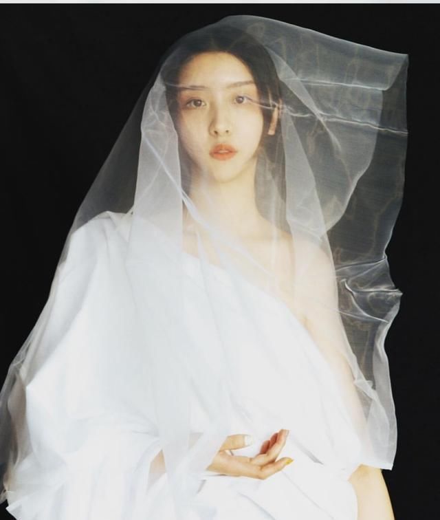 霸气|THE9成员赵小棠穿搭汇总,私服穿搭衣品吸睛,一张冷漠脸霸气十足