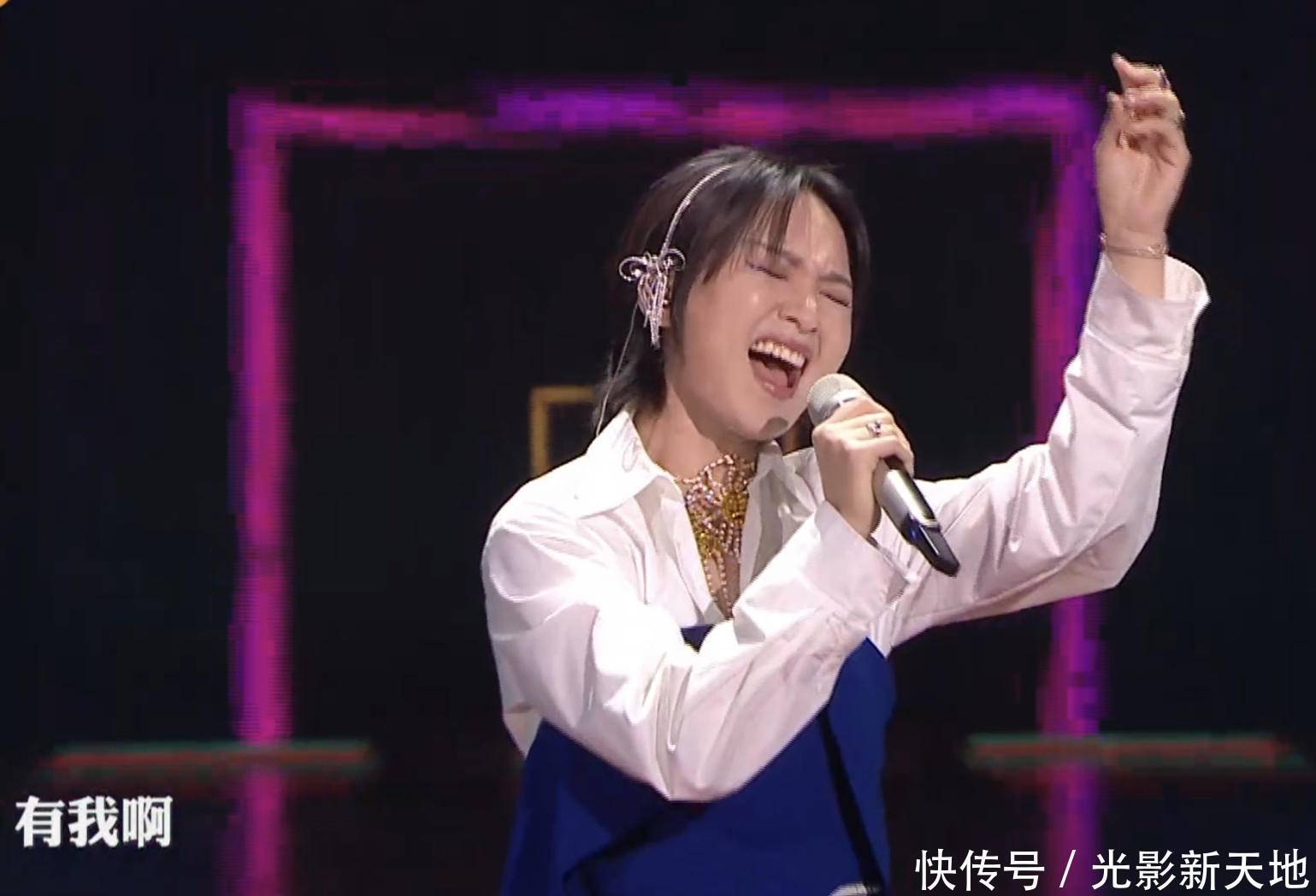  湖南卫视|湖南卫视818晚会王一博、赵露思疑似假唱，黄子韬合唱最抢眼