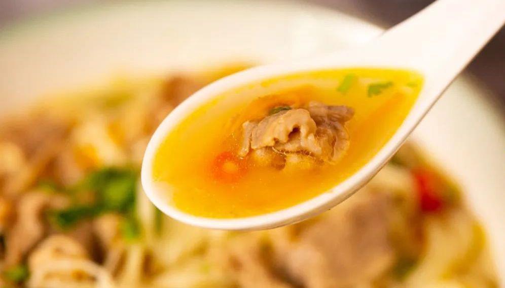 放过|只要2步就能复刻出面馆金牌酸汤，好喝到连一滴汤都不想放过！