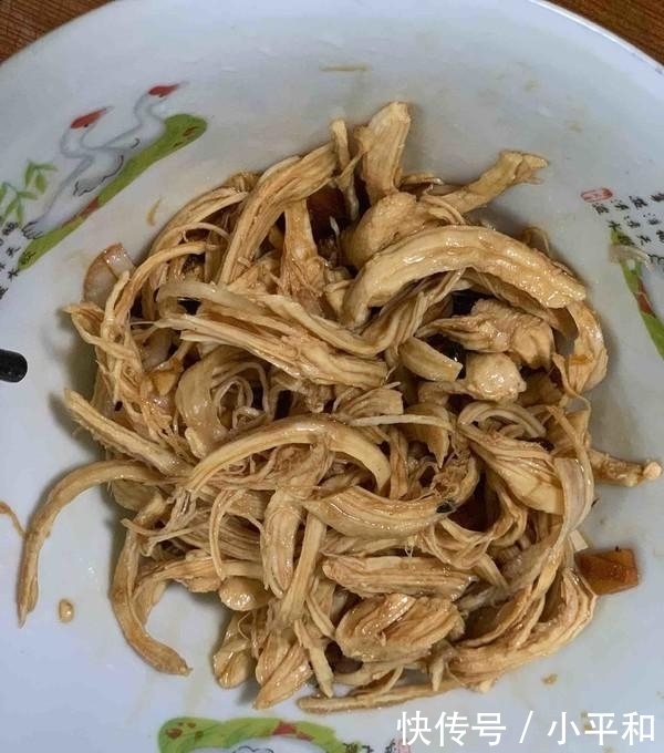 干辣椒|夏天要多吃面条,教你个懒人做法,一人三碗不够吃!大家别错过!