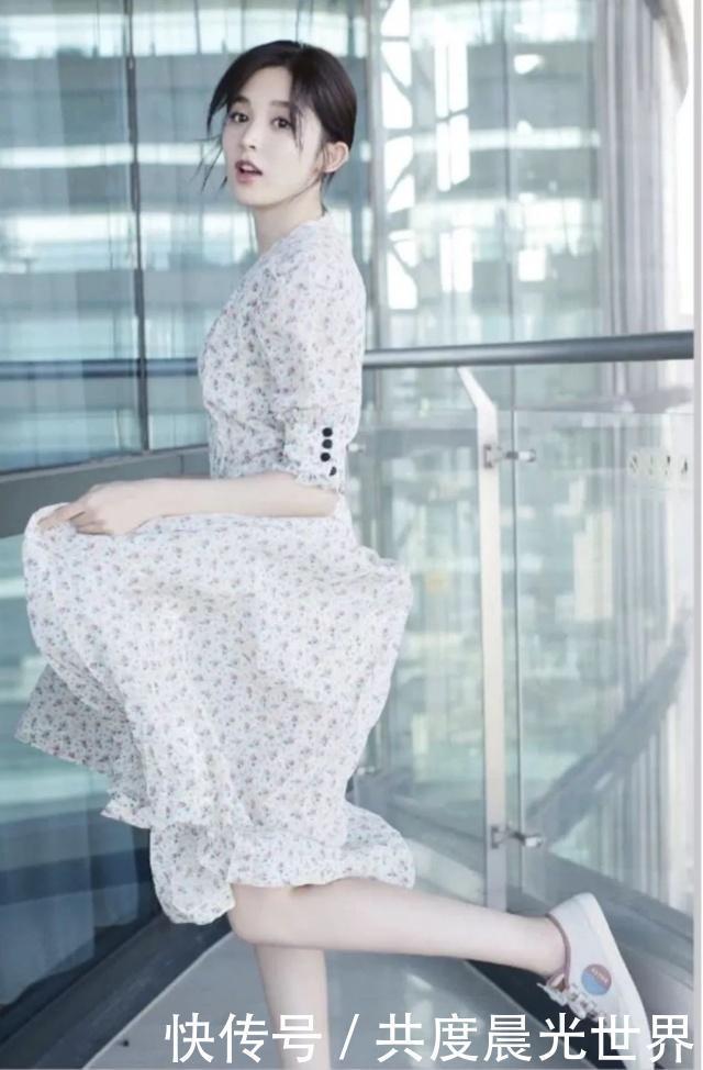 底色|碎花裙怎么挑不俗气