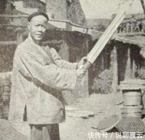 刽子手|珍贵的清朝老照片！图三是清朝的最后一个刽子手，终生无儿无女！