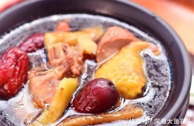  做法|老鸭汤最鲜美的13种做法，清香养胃还不腻，一连喝3碗都不够！