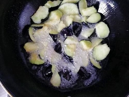 地三鲜|这道东北名菜,这么做才正宗香浓可口,快速下饭