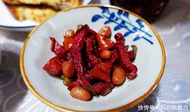 爽脆|腌好的心里美萝卜,爽脆有韧性,颜色也美,吃起来特爽快