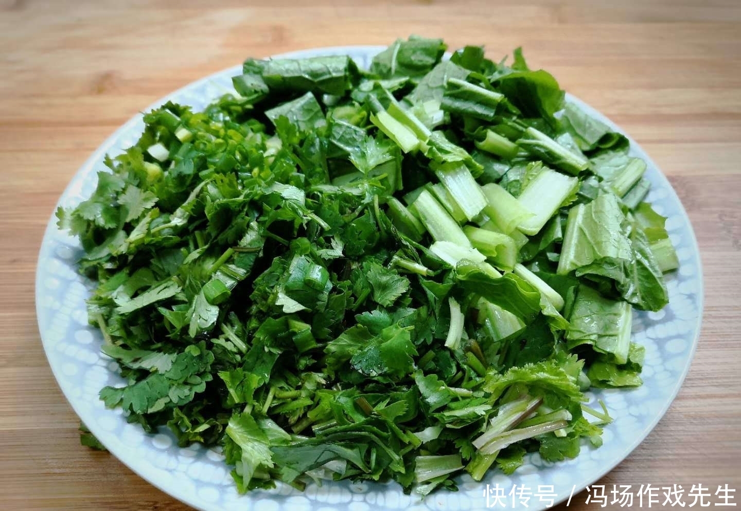 营养|天凉了,就爱吃这饭,10分钟做好,一碗下肚又香又饱,营养好消化