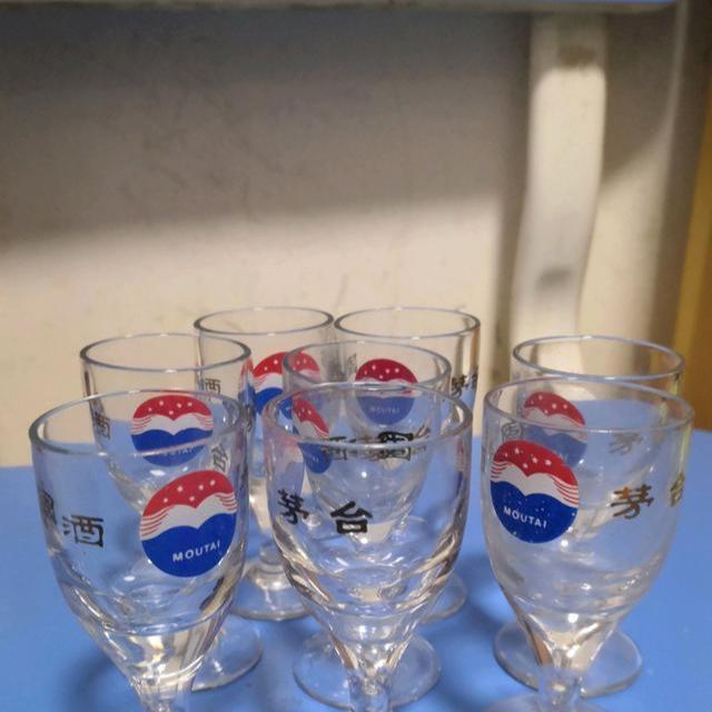 作用|茅台酒自带2个小酒杯,作用不是一般的大,如果只用来饮酒就错了