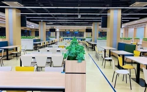 毕业|这所大学用食堂征服学生,饭菜香到哭,学生不想毕业,没吃够