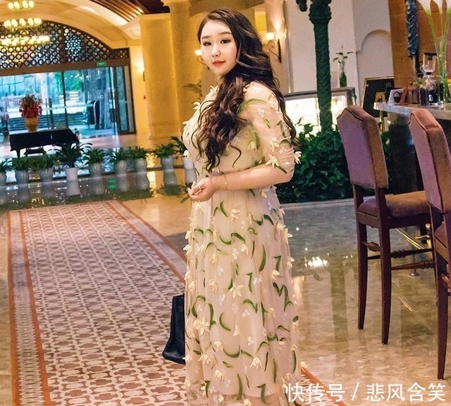 女人味|谁说微胖妹子没有女人味?连衣裙穿对了,照样美翻了