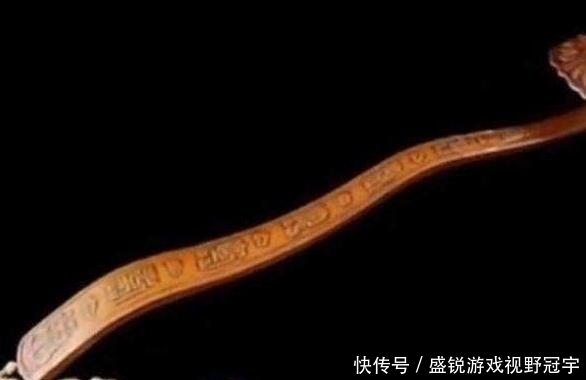 痒痒|男子带“痒痒挠”去鉴宝?祖上因它被“抄家”,专家:你站稳了!