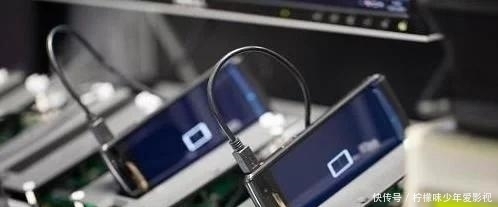 中国|加班就辞职?富士康将工厂搬到印度碰壁,这跟想象中不太一样啊