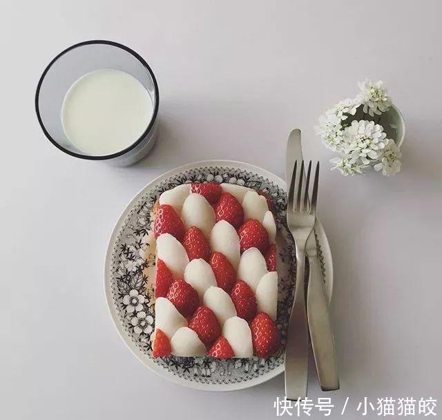 吐司|日本主妇凭1片吐司圈粉无数，可能是日本最会“画”的美食博主了