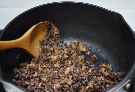 酥脆|自从学会做梅干菜饼，我家一周吃5次，香酥脆，放凉了也不发硬