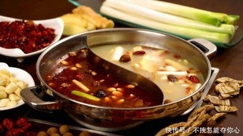 捞起来|男子吃火锅,发现火锅里面不寻常,捞起来看清后,飞奔去医院