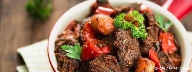 忌放|炖肉时最忌放“此物”,10人7个错用“它”,难怪肉不香还很臭!