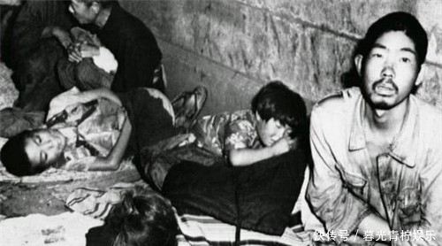  回国|日本战败士兵回国，结发妻子如何迎接？士兵答道：还不如前线战死