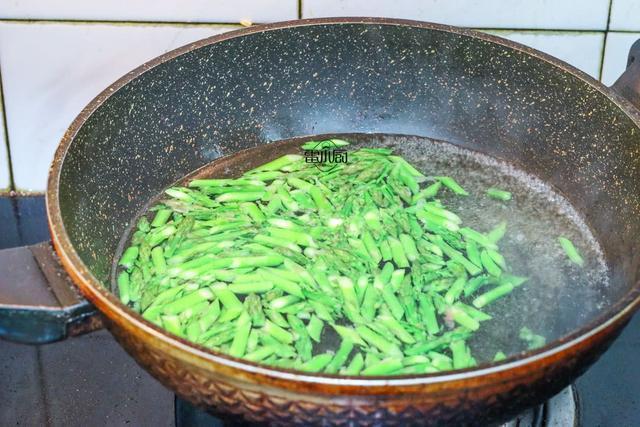 最强|这个菜9块钱一斤,家家户户吃得起,人人都需要,燃烧脂肪它最强