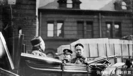 瞬间|康有为写了副婚联, 众人不解, 每字加一笔画后, 新娘瞬间脸红了