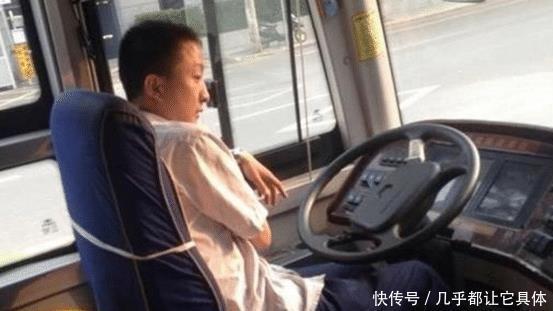  取消|18岁高考生拒戴口罩捶打公交司机，出了16拳获刑3年！被取消高中毕业证