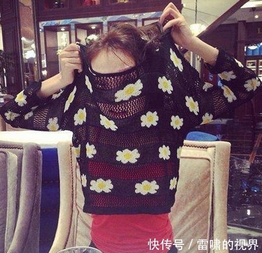 闪耀|妹子,搞个自拍而已,这闪耀动人的装扮多时尚呀