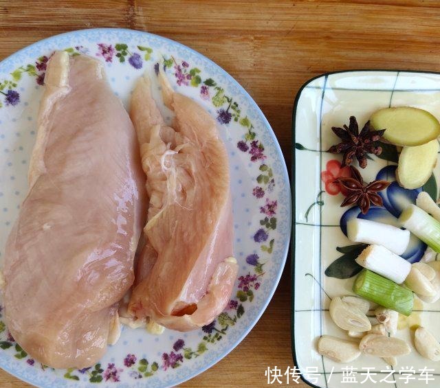  香辣|凉拌麻辣鸡丝，香辣爽口，超开胃