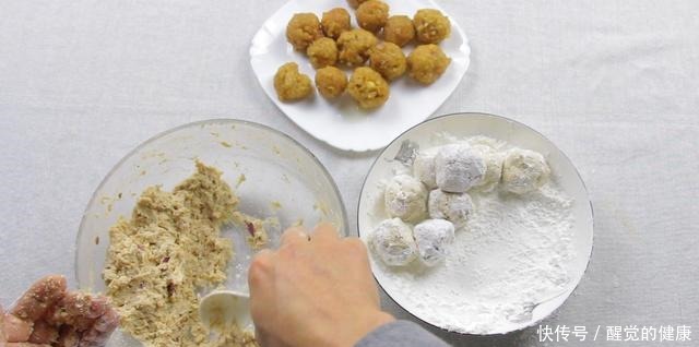 肉末|想吃肉丸子,用这种做法,肉末加一块老豆腐,锅里一炸,真香