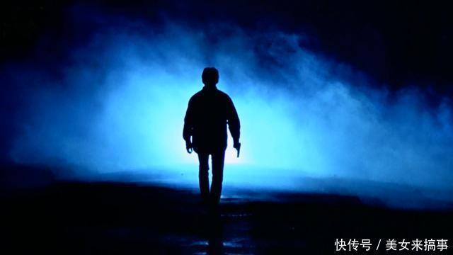 技惊|2002年,姜文被禁止做导演的第二年,他主演了这片,上映技惊四座