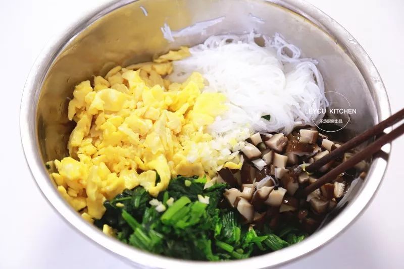 静置|在家做馅饼,和面很重要,照着做馅饼皮薄馅大,放凉了也软软的